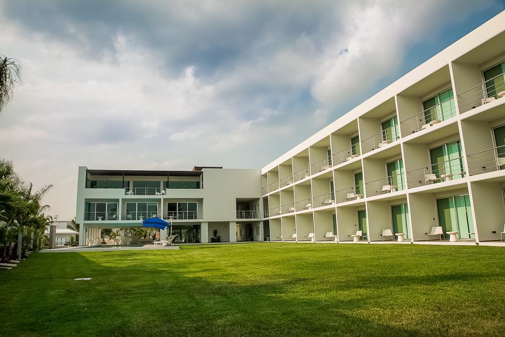 Hotel Aqua Spa & Resort Martinez de la Torre Exterior photo